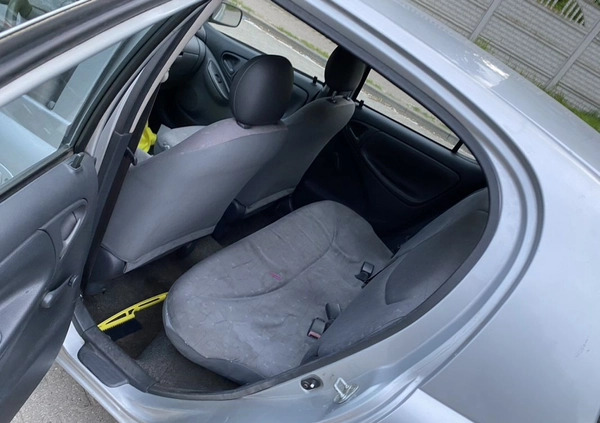 Toyota Yaris cena 3999 przebieg: 352967, rok produkcji 2000 z Poznań małe 352